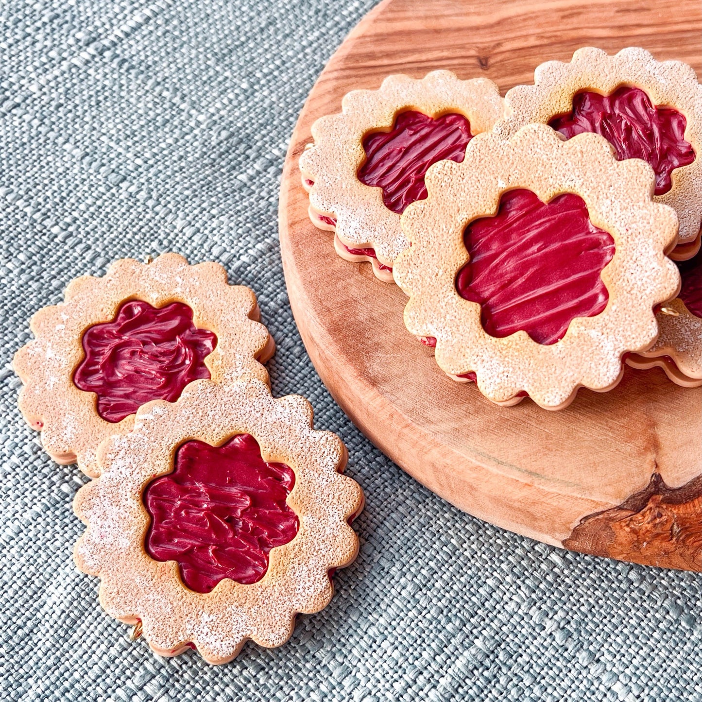 Linzer Cookie | Christmas decor