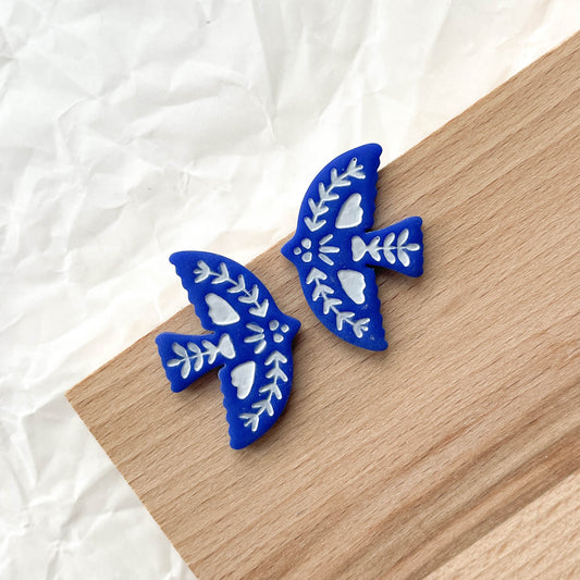 Folk Dove Studs