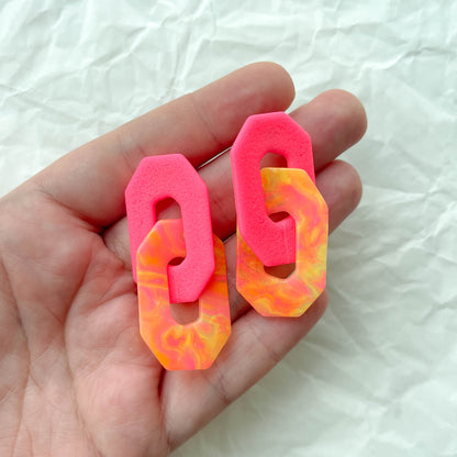 Alura Links | neon light