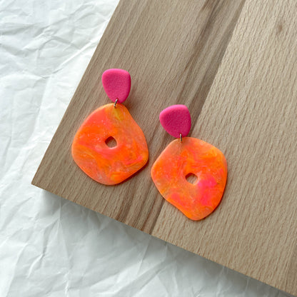 Ripple Dangles | neon light