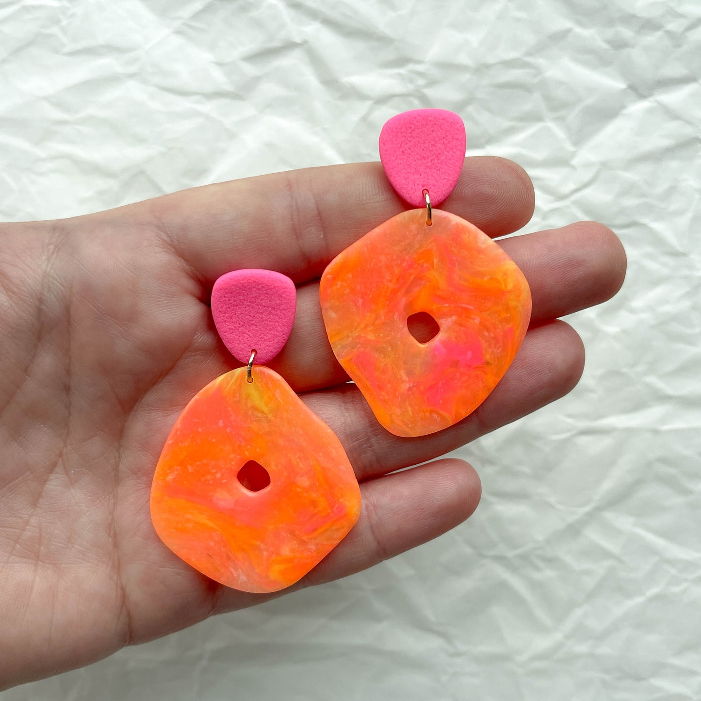 Ripple Dangles | neon light