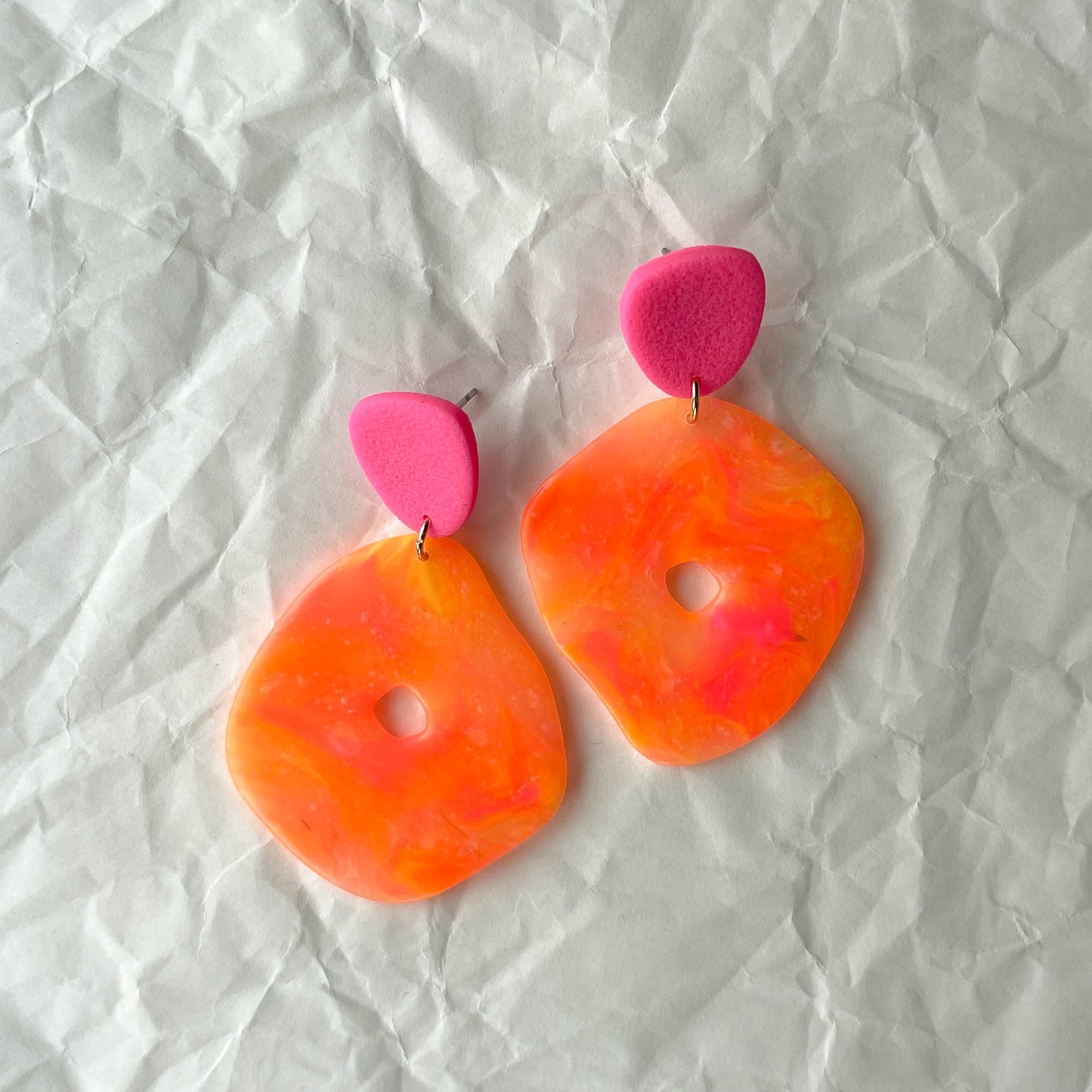 Ripple Dangles | neon light