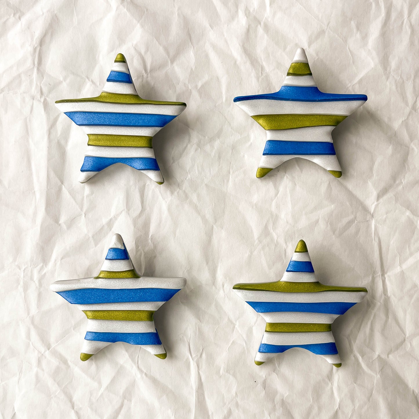 Star Pin | festive ribbon