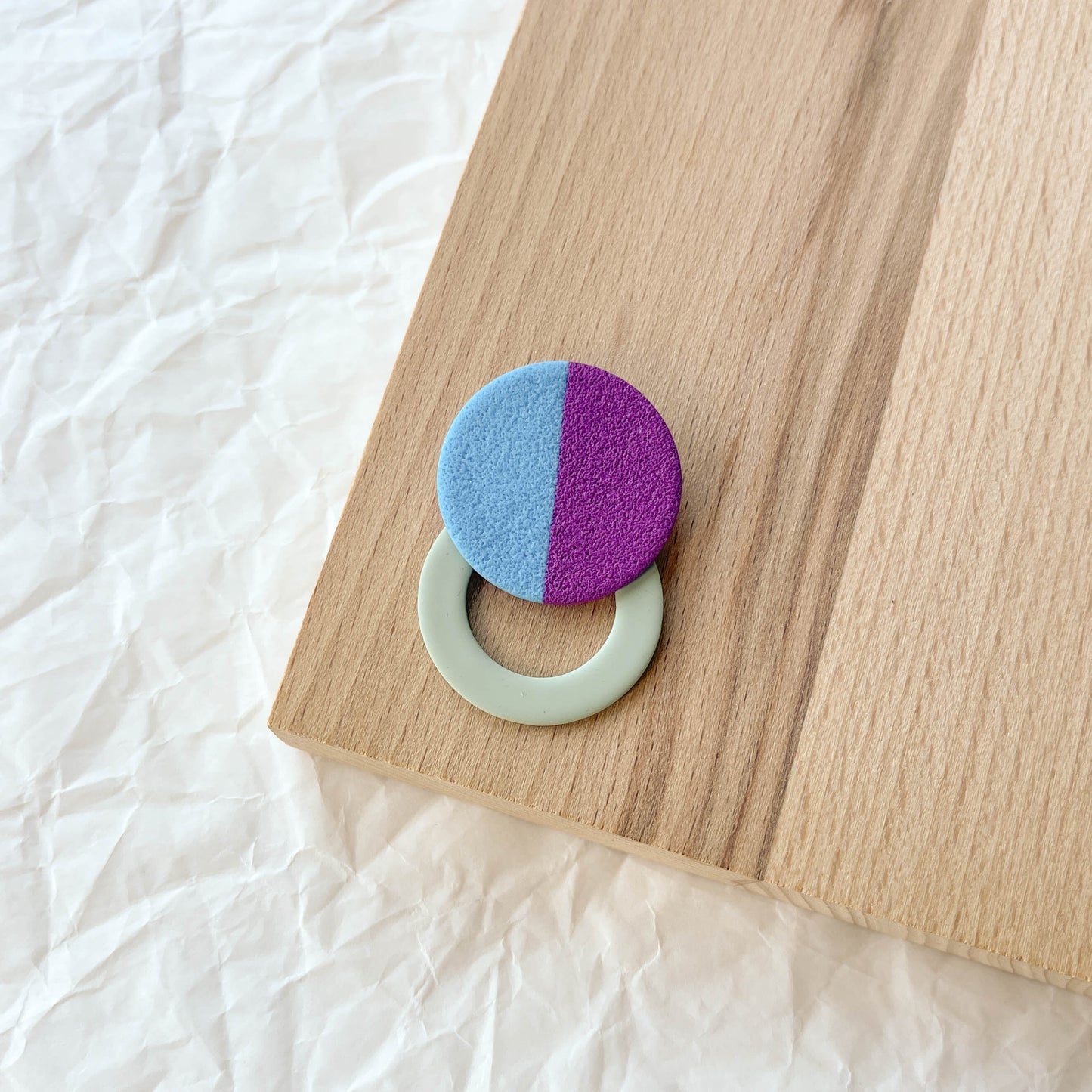 Colorblock Eyeglass Holder Pin