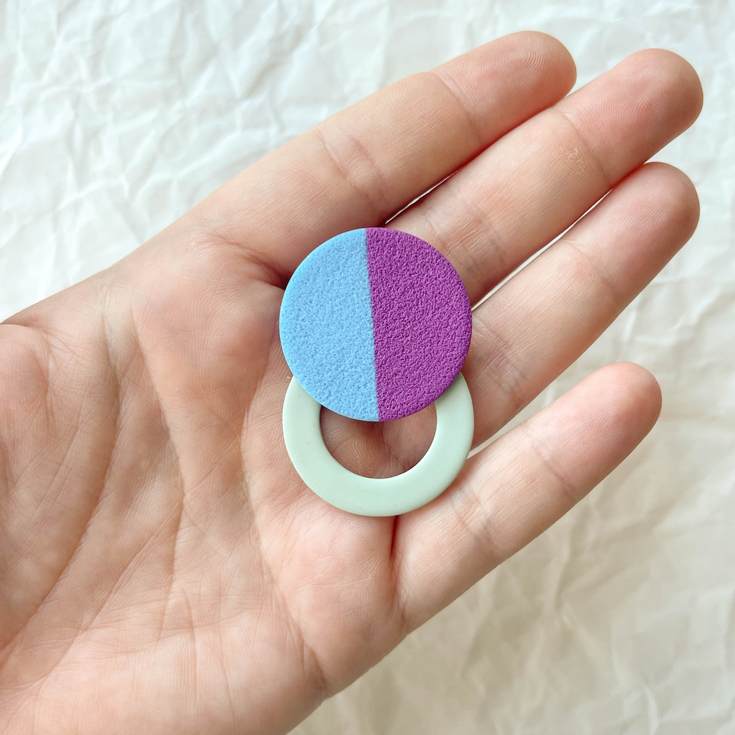 Colorblock Eyeglass Holder Pin