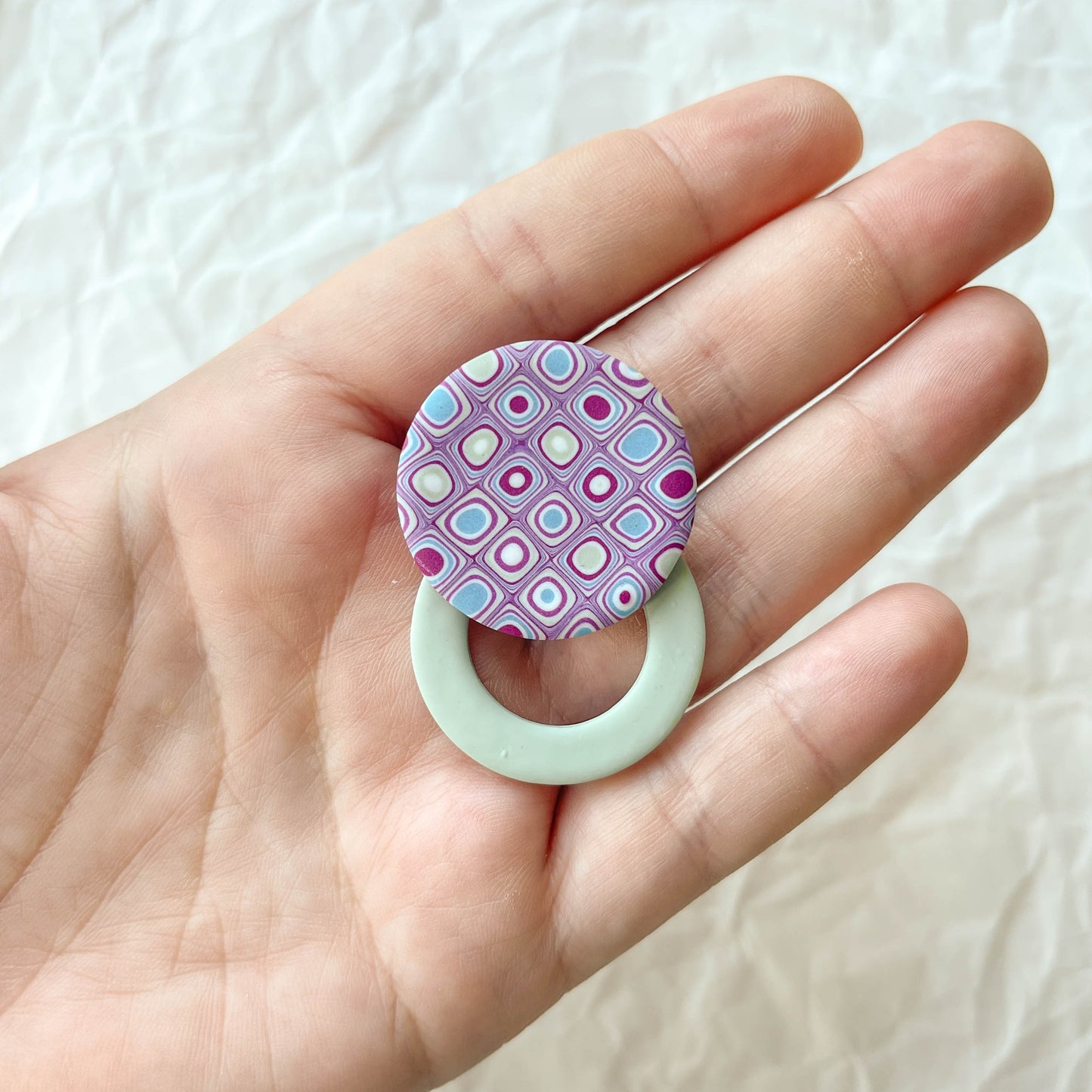Retro Eyeglass Holder Pin
